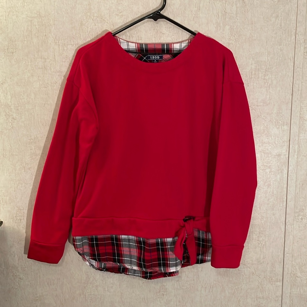 Izod long sleeve pullover top with plaid and knit at the bottom size M.